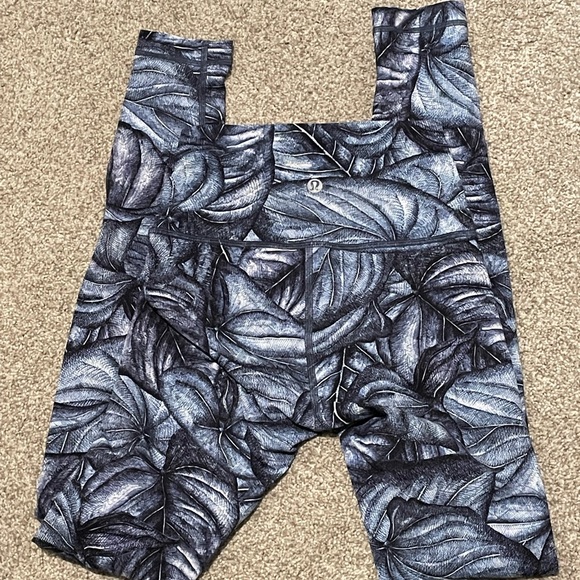 Lululemon Wunder Under Hi-Rise Leggings Sz 2 Blue Concrete Jungle - Picture 2 of 3
